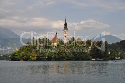 Marienkirche im See von Bled