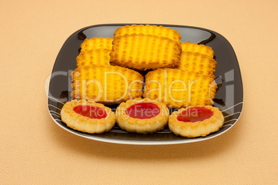 A plate of cookies