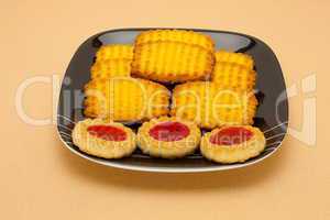 A plate of cookies