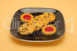 A plate of cookies