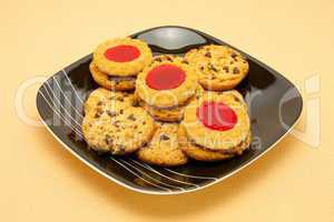 A plate of cookies