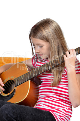 Mädchen spielt  Musik Gitarre