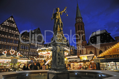 Römerbrunnen in Frankfurt; Weihnachtsmarkt