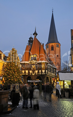 Weihnachtsmarkt auf dem Marktplatz in Michelstadt