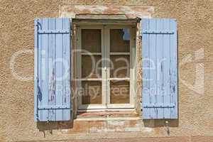 Fenster in der Provence, Frankreich