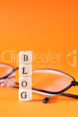 Blog Schriftzug mit Brille / blog lettering with glasses