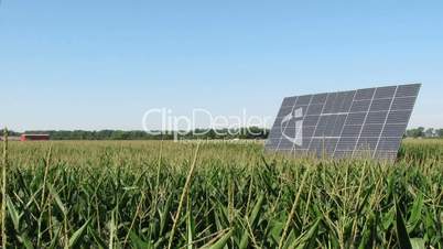 Time Lapse Solar Panel Tracks Sun in Corn Field