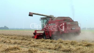 wheat harvest combine