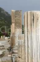Ephesos - Säulenreihe der Basilika