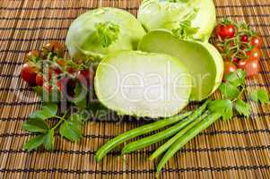 kohlrabi, tomatoes and young peas
