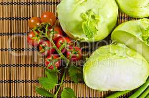kohlrabi, tomatoes and young peas