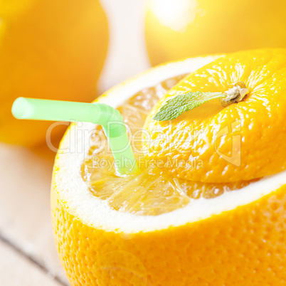 frischer Orangensaft / orange juice
