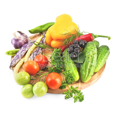 Vegetables on a round board