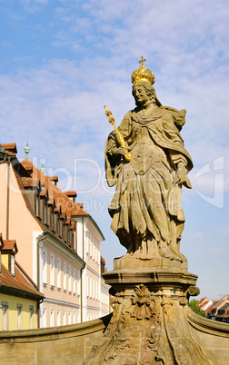 Bamberg Kaiserin Kunigunde Statue - Bamberg empress Kunigunde statue 04