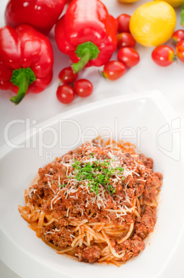 spaghetti pasta with bolognese sauce