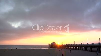 Los Angeles Pier Superwide Time lapse