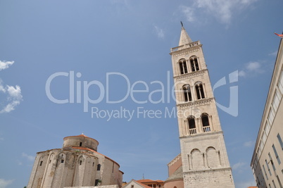 Donatuskirche und Anastasiaturm in Zadar