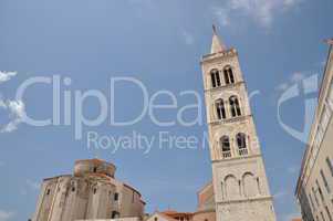 Donatuskirche und Anastasiaturm in Zadar