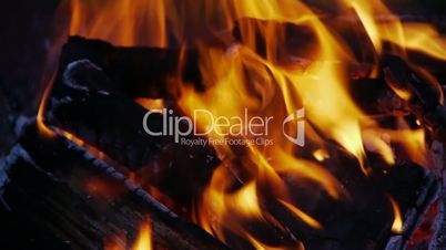 Campfire - Full Screen Flames