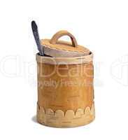 barrel of the honey with spoon