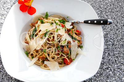 Spaghetti mit Pfifferlingen und Parmesan