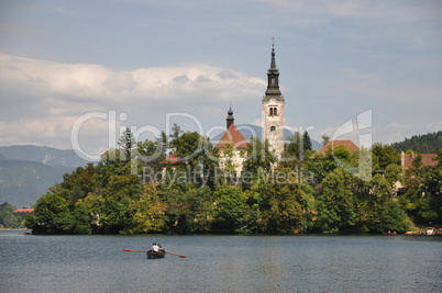 Marienkirche im See von Bled