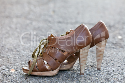 Stylish leather women shoes with laces