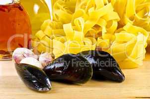 pappardelle and moule