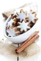 frische Zimtsterne / fresh cinnamon star cookies