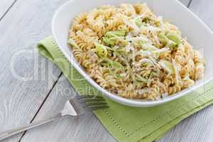 Spiralnudeln mit Lauch - Spiral Pasta with Leek