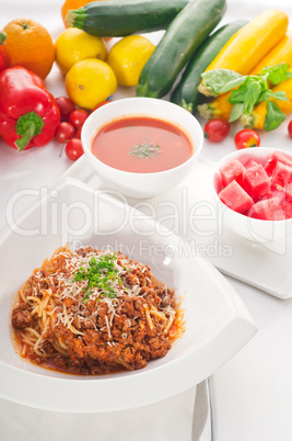 spaghetti pasta with bolognese sauce