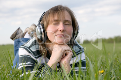 listen to the music