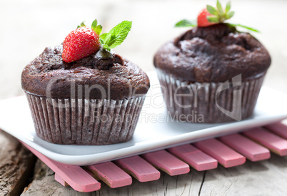 Schokoladenmuffin mit Deko / chocolate muffins with mint