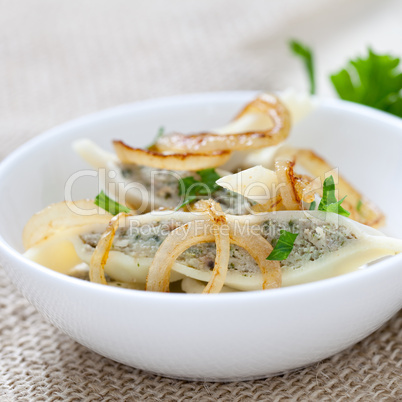 Maultaschen mit Zwiebeln / ravioli with onions