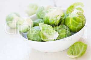 Rosenkohl in Schale / brussels sprouts in a bowl