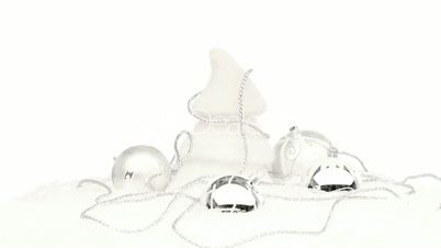 looping silver and white christmas decoration
