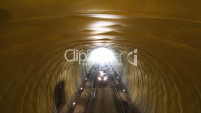 Tunnel 7