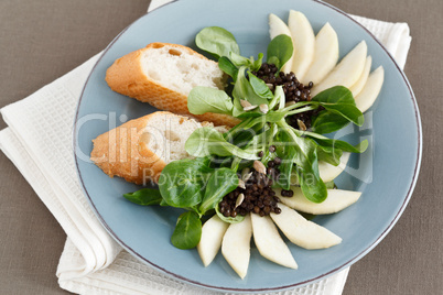 Feldsalat mit Birnen - Field Salad with Pears