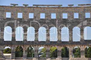 Das Amphitheater in Pula