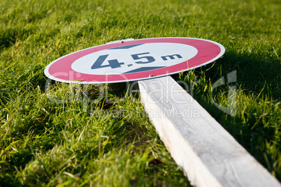 Liegendes Verbotsschild - Lying Traffic Sign