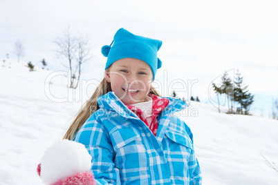 7 Year Old Girl On Winter Vacation