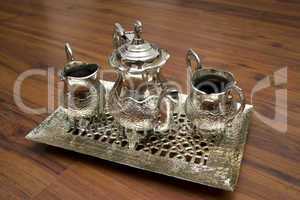 Classic Style Silver Kettle Set