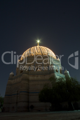 Shahrukhn-e-Alam Tomb