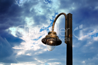 Image of street light.