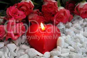 Romantische Dekoration mit Kerze