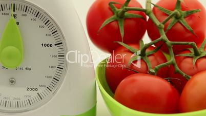 Food Scale Tomatoes