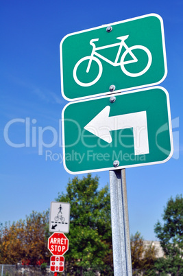 Bicycles turn left sign.