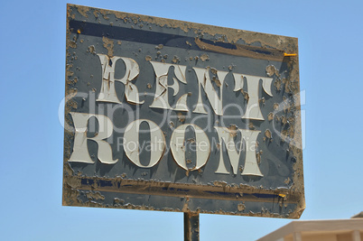 RENT ROOMS Sign