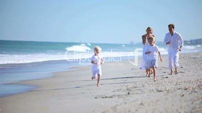 Familie am Strand