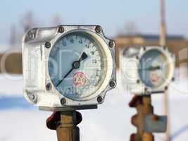Gas pipeline and manometer gas.